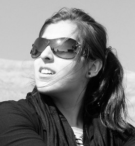 ccommons-hamed-saber-B&W_girl_portrait_with_sunglasses